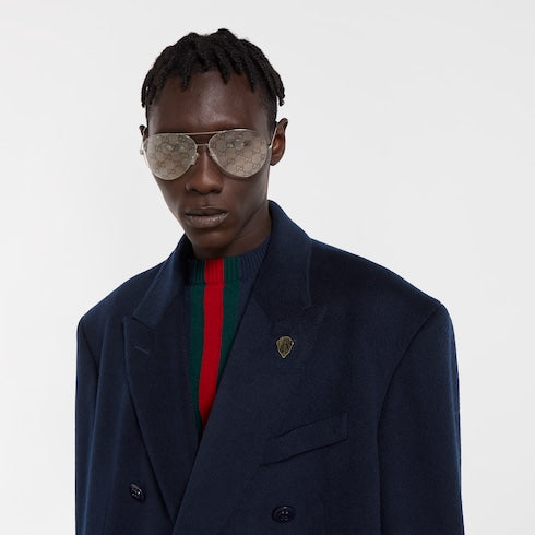 Double-breasted light cashmere coat