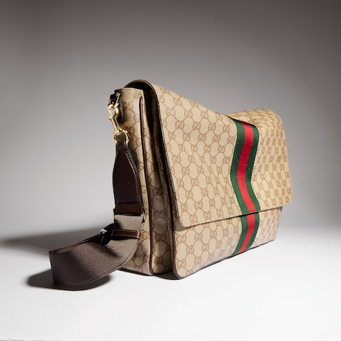Gucci Essence Classic medium crossbody bag