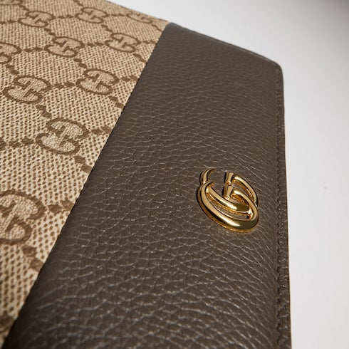 Bi-color GG Marmont wallet on chain