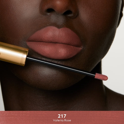 124 Emilie Brown, Rouge à Lèvres Liquide Mat Lipstick