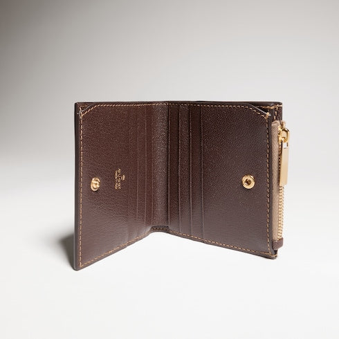 with multicolor slots