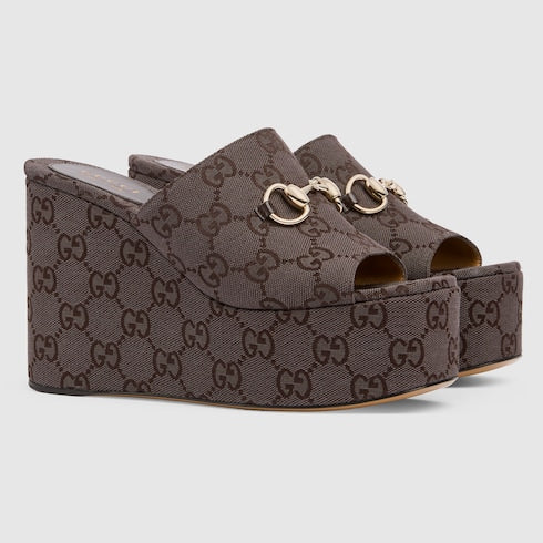 Women's wedge sandal with Horsebit
