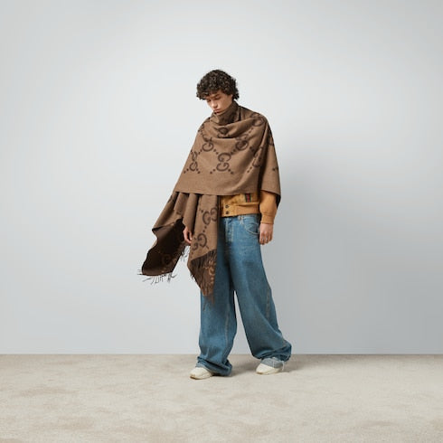 Reversible jumbo GG cashmere cape