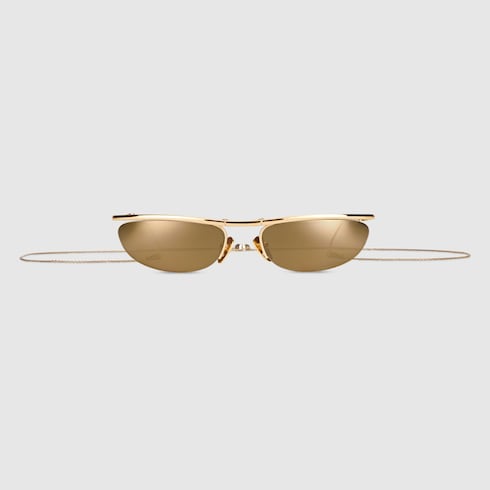 Foldable oval-shaped sunglasses