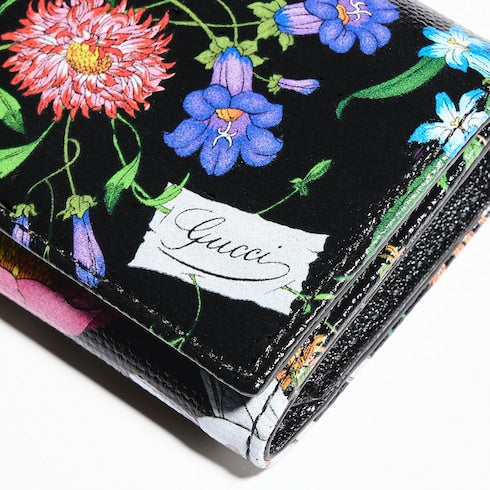 Flora-motif bi-fold card case
