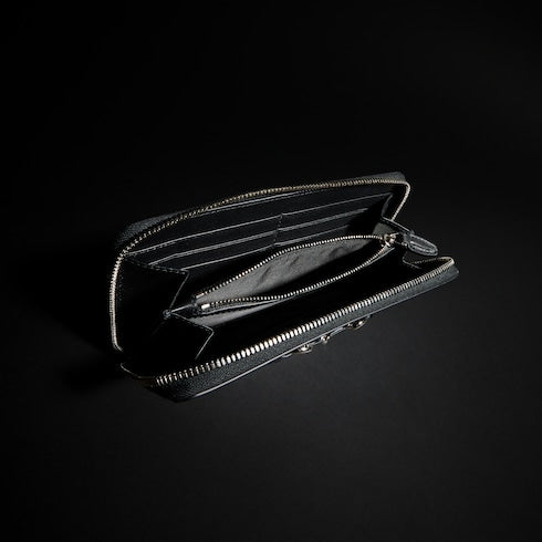 Zip around wallet with Horsebit