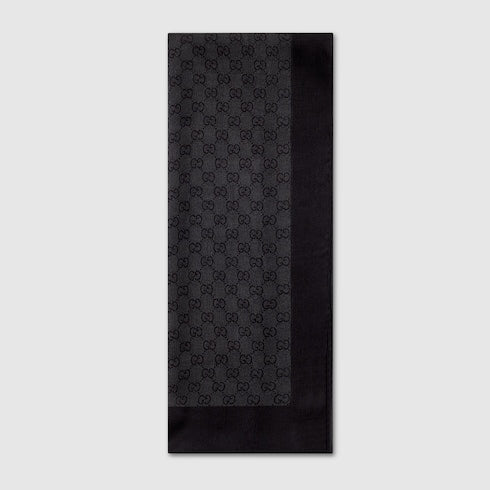 Printed silk chiffon stole