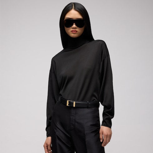 Belt with squared buckle