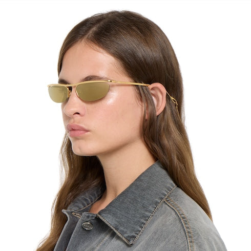 Foldable oval-shaped sunglasses