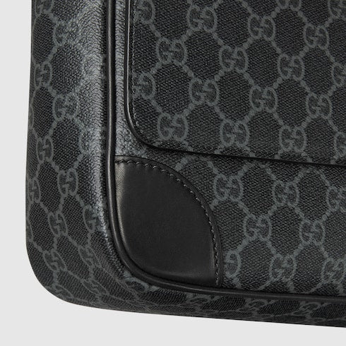 GG Emblem medium crossbody bag