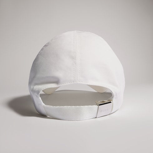 Cotton baseball hat with embroidery
