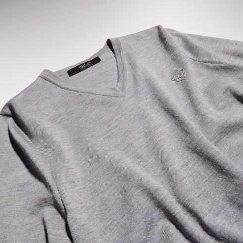 Fine wool sweater with embroidery