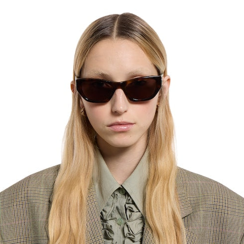 Cat-eye sunglasses