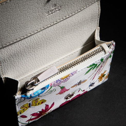 Flora-motif bi-fold card case