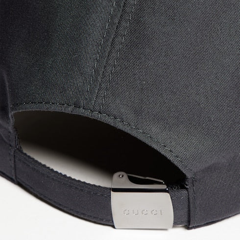 Cotton baseball hat with embroidery