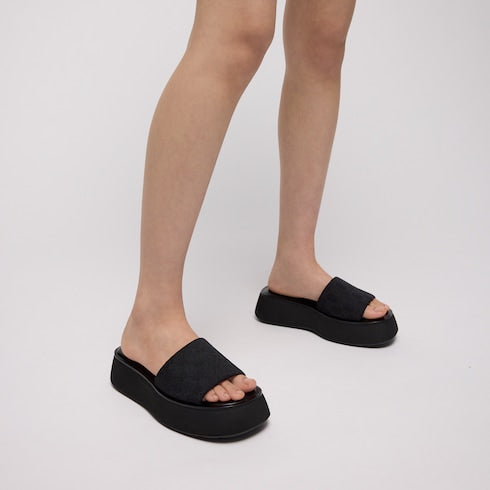 Women's flatform slide sandal