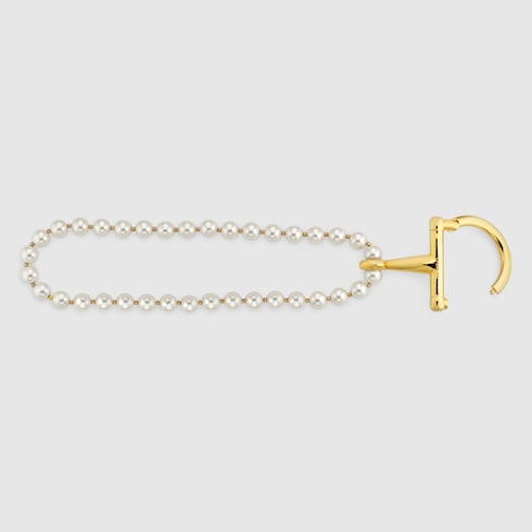 Bracelet with stirrup