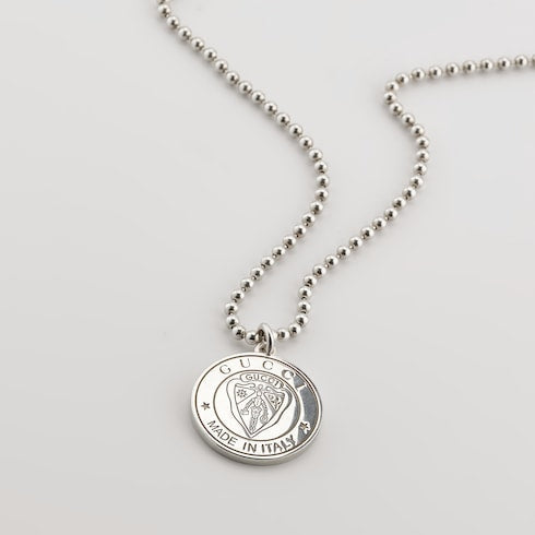 Gucci crest pendant necklace