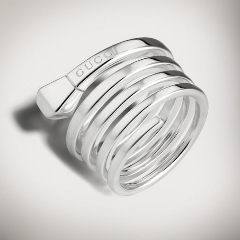 Chiodo multi-row ring