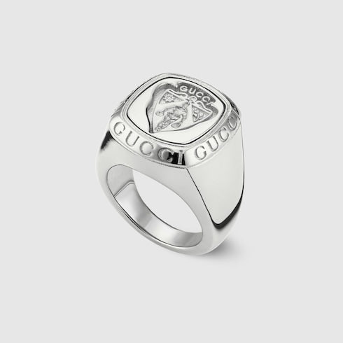 Gucci crest signet ring