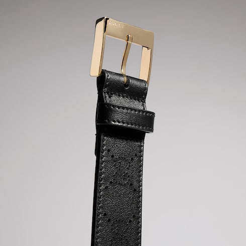 Belt with squared buckle