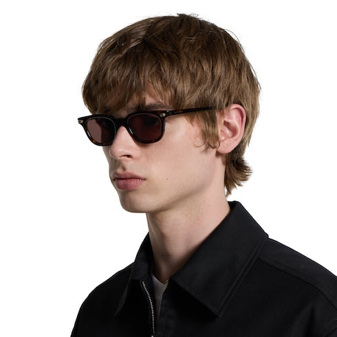 Oval frame sunglasses