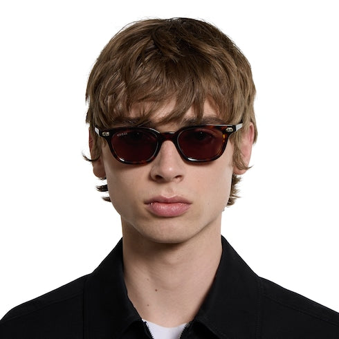 Oval frame sunglasses