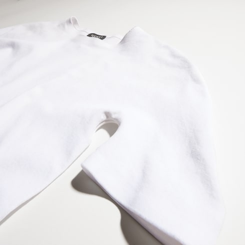 Seamless stretch nylon jersey T-shirt