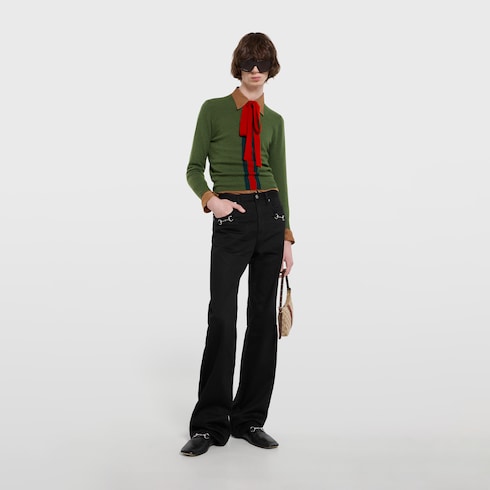Knit cashmere sweater with ribbon